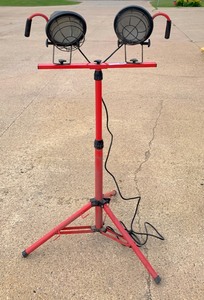 lot 3391 image: Dual Halogen Worklight