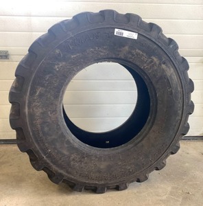 lot 3458 image: Trak Loader Tire