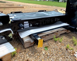 lot 1474 image: Steel Hydraulic Reservoir With Rack