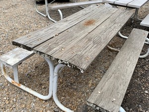 lot 4492 image: Picnic Tables (Qty 3)