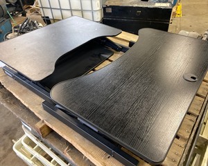 lot 4491 image: Stand Up Desks, Qty 10