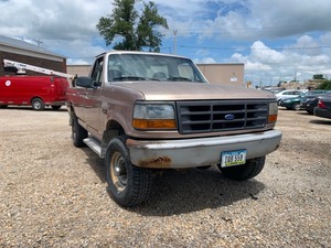 lot 1000 image: 1997 Ford F-250 Truck 4x4