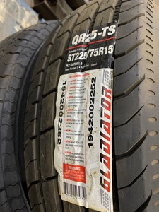 lot 521 image: Trailer Tire With Rim