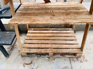 lot 18 image: Primitive Wood DisplayStorage Shelf