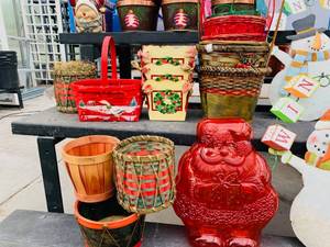 lot 37 image: Christmas HAUL
