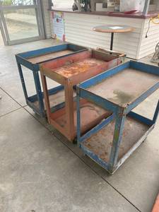lot 113 image: 3 Metal Vintage AV Carts on Wheels