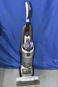 lot 141 image: Eureka Floor Rover Vacuum