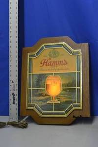 lot 11 image: Hamms Light up sign