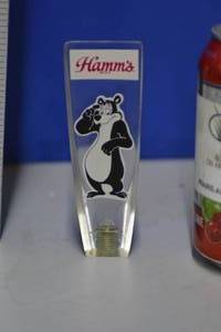 lot 16 image: Hamms Bear, Beer On Tap Handle