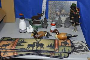 lot 156 image: household wildlife decor