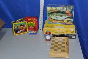 lot 157 image: Big Mouth billy bass and games