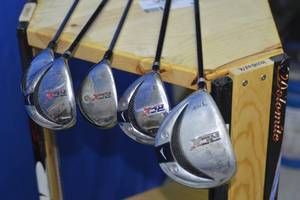 lot 161 image: Rex Mens Golf Clubs