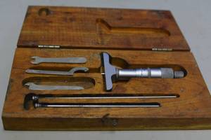 lot 55 image: Craftsman Micrometer Depth Gage with wooden box
