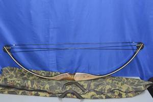 lot 24 image: Browning Cobra Bow