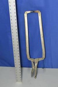 lot 28 image: 24R Vise Grip