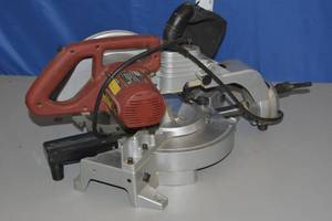 lot 21 image: 10 sliding compound miter saw