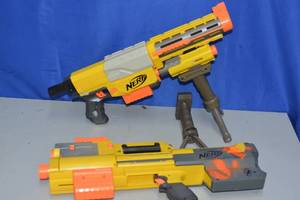 lot 95 image: Nerf guns