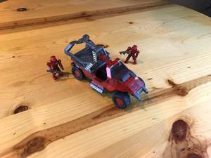 lot 124 image: Mega Bloks Halo Collectors series UNSC Troop Transport Warthog