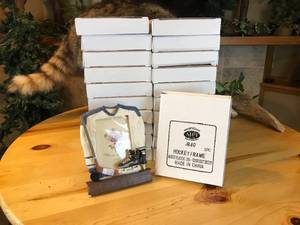 lot 159 image: Hockey Awards and picture holders