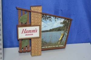 lot 2 image: Hamms Beer Sign (yellow skis)