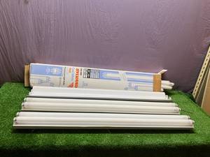 lot 14 image: Shop Lights & Bulbs
