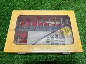 lot 67 image: 15 Pc Router Bit Set