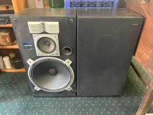 lot 69 image: Pair of Pioneer CS-C9900 Speakers