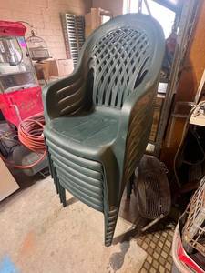 lot 77 image: 8 Stacking Patio Chairs