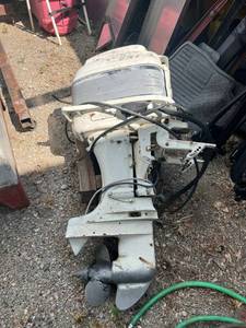 lot 85 image: Mercury Boat Motor