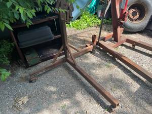 lot 91 image: Engine Lift