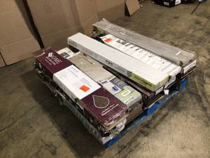 Mix Pallet of Ceramic Tile Flooring - Various models and Conditions - Review all pictures