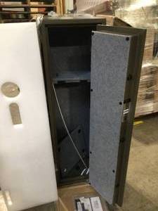 14 Gun Security Safe by Storts Afield Customer Returns See Pictures