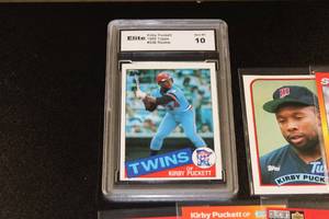 Kirby Puckett Baseball Card Lot  28 Cards including a Rookie Card