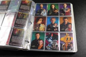 Lost In Space Jaws 2Alien 3Battlestar GalacticaStar WarsStar Trek Binder Collection  5 Binders