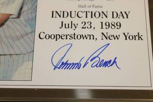 Cincinnati Reds Johnny Bench Autograph Photo Plaque w 1979 Topps Card
