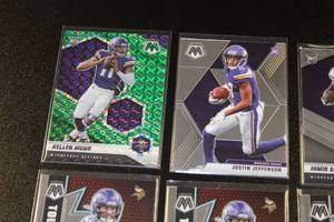 2021 Mosaic Minnesota Vikings Card Lot  19 Cards includes Justin Jefferson Rookie