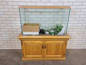 40 Gallon Aquarium w Stand - Tank is about 36 x 12 x 22 Tall