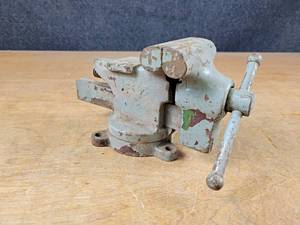 3.5 Bench Vise