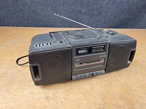 Portable Craig CDTapeRadio Player