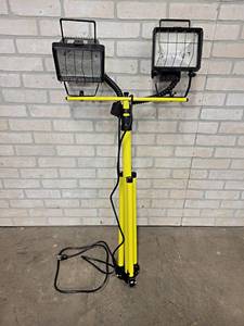 Dual Halogen Worklight on Stand