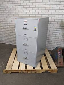 Meylink Built Locking Fireproof 3-Drawer File Cabinet - 20-12 x 30-12 x 42 - NO SHIPPING