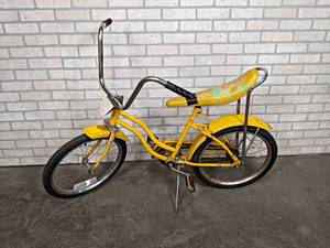 20 Vintage Girls Bike - Complete with Banana Seat NO SHIPPING