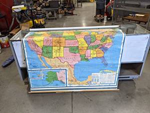 lot 588 image: Vintage Roll Up School World  USA Maps - About 67 Wide