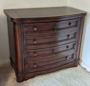 lot 51 image: Seven Seas by Hooker Office File Cabinet