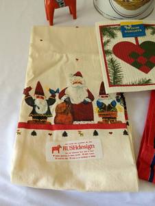 lot 96 image: Fun Scandinavian Decor