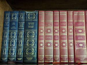 lot 98 image: Vintage International Collectors Library Books