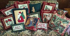 lot 148 image: Assorted Christmas Accent Pillows