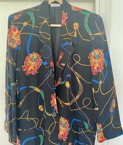 lot 152 image: Vintage 100% Silk Blazer by Mark Shale