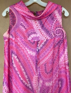 lot 164 image: Vintage Alfred Shaheen Dress