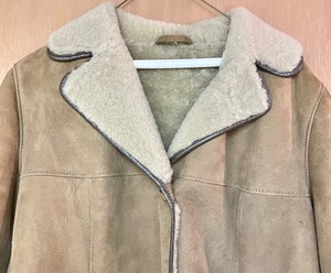lot 163 image: Vintage Owen Barry Real Sheepskin Coat from England